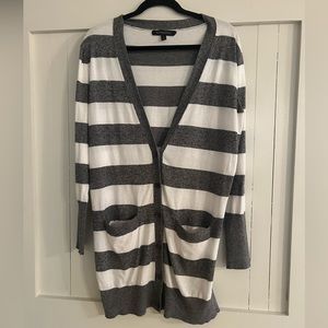 Banana Republic Gray Ivory Rugby Stripe Long Cardigan sz M EUC